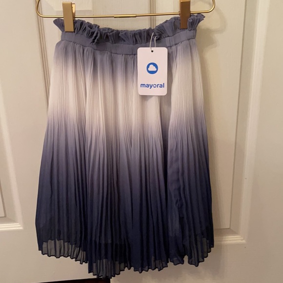 NWT- Mayoral pleated chiffon midi skirt (8) - Picture 3 of 5